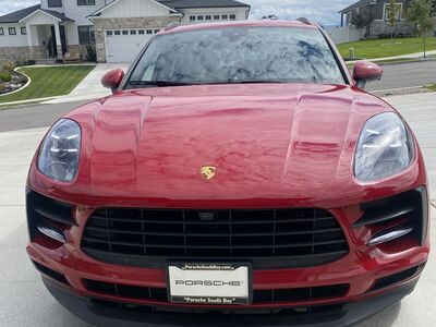 2021 Porsche Macan Base