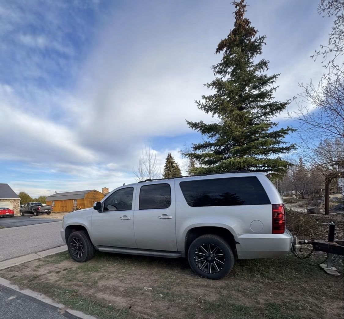 2010 Chevrolet Suburban LT