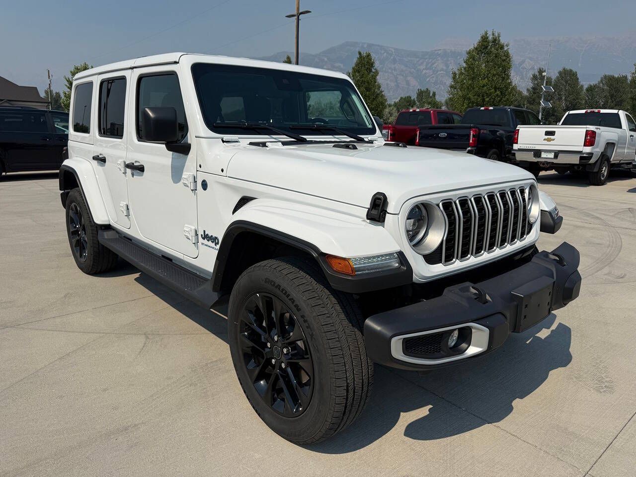 2025 Jeep Wrangler Sahara 4xe