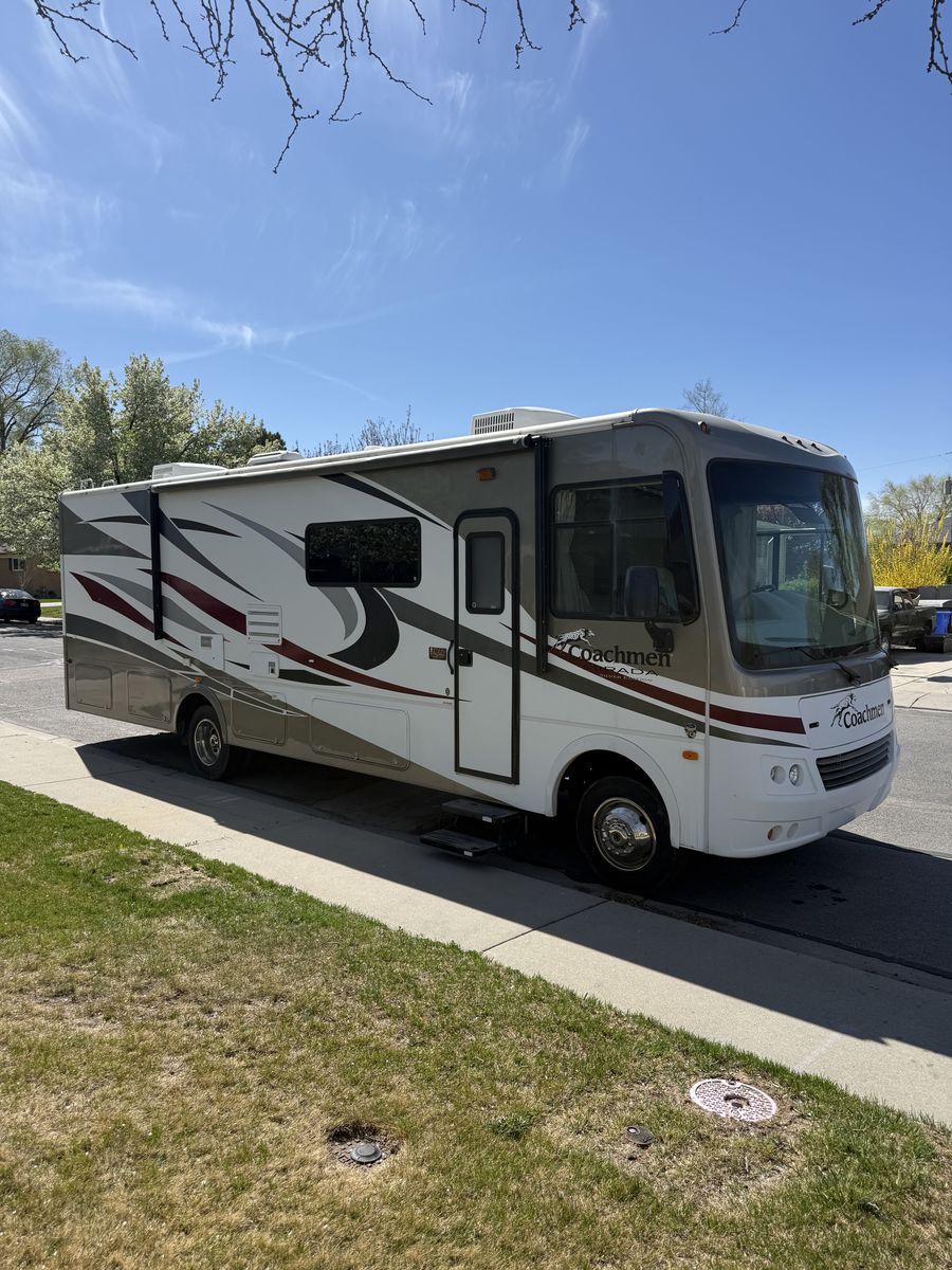 2014 COACHMAN MIRADA SLV EDITION 33ft