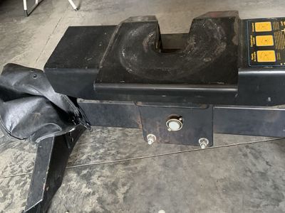 5th wheel hitch