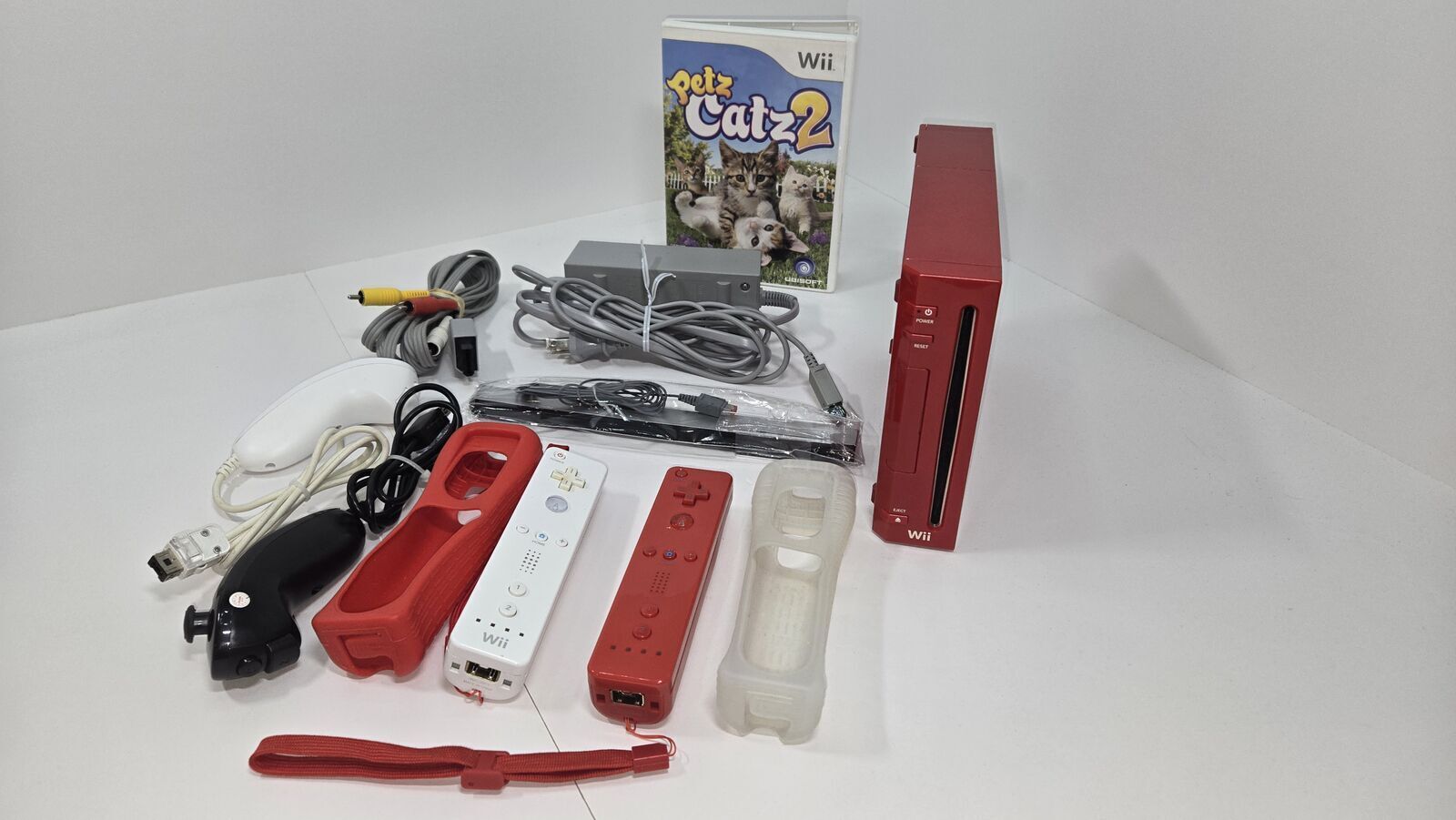 #20: 25th Anniversary RED NINTENDO Wii Console System; TESTED