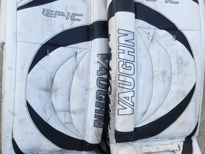 Vaughn Epic 8000 goalie leg pads
