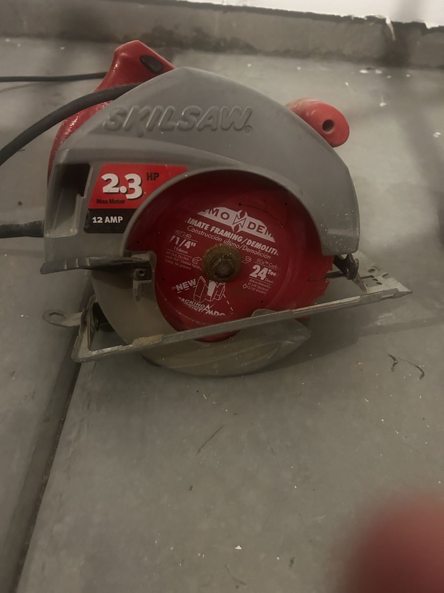 Skilsaw Circular Saw