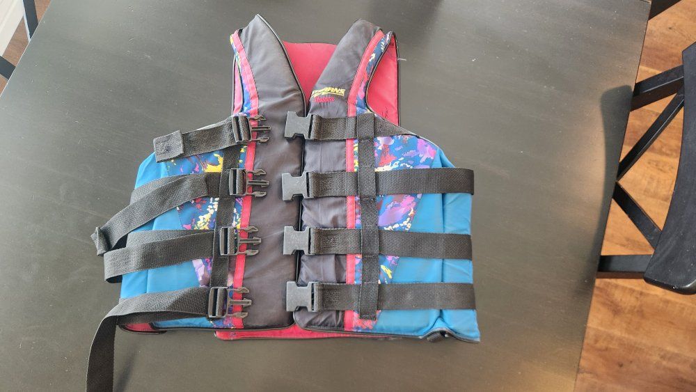 Stearns Adult X-Large Life Vest / Jacket Type III PFD 48-50 inch Chest