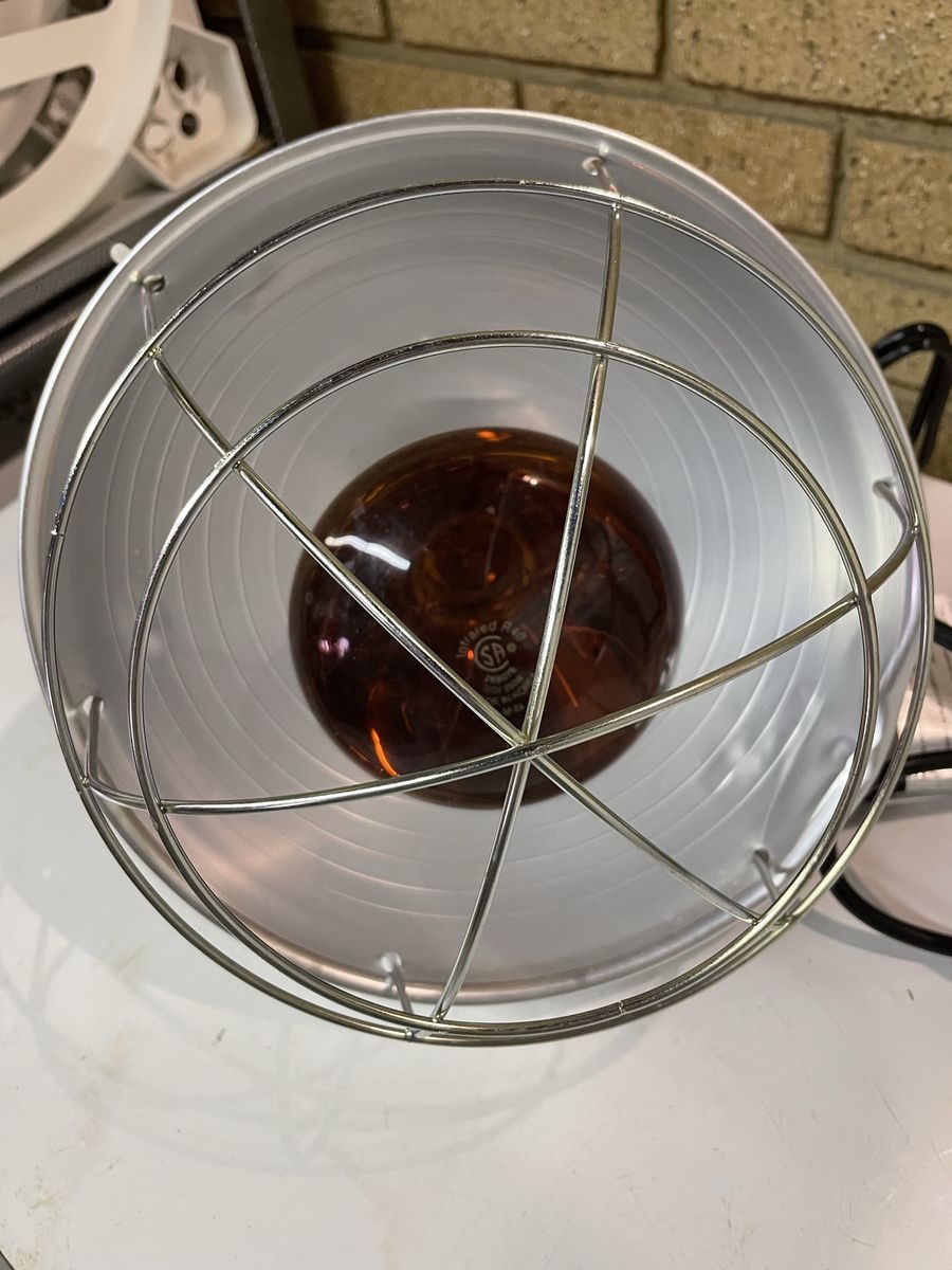 Heat lamp