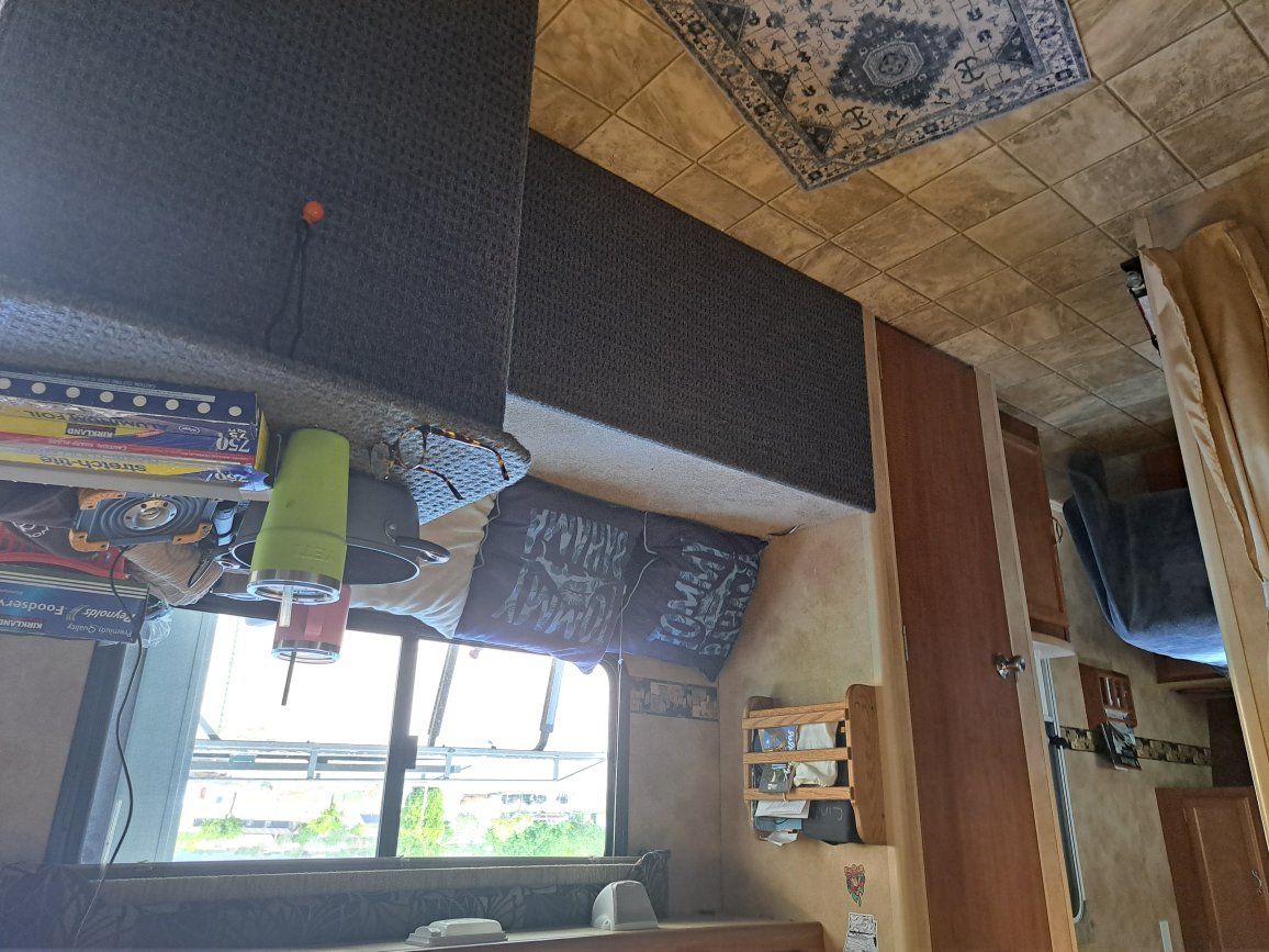 Main image 12