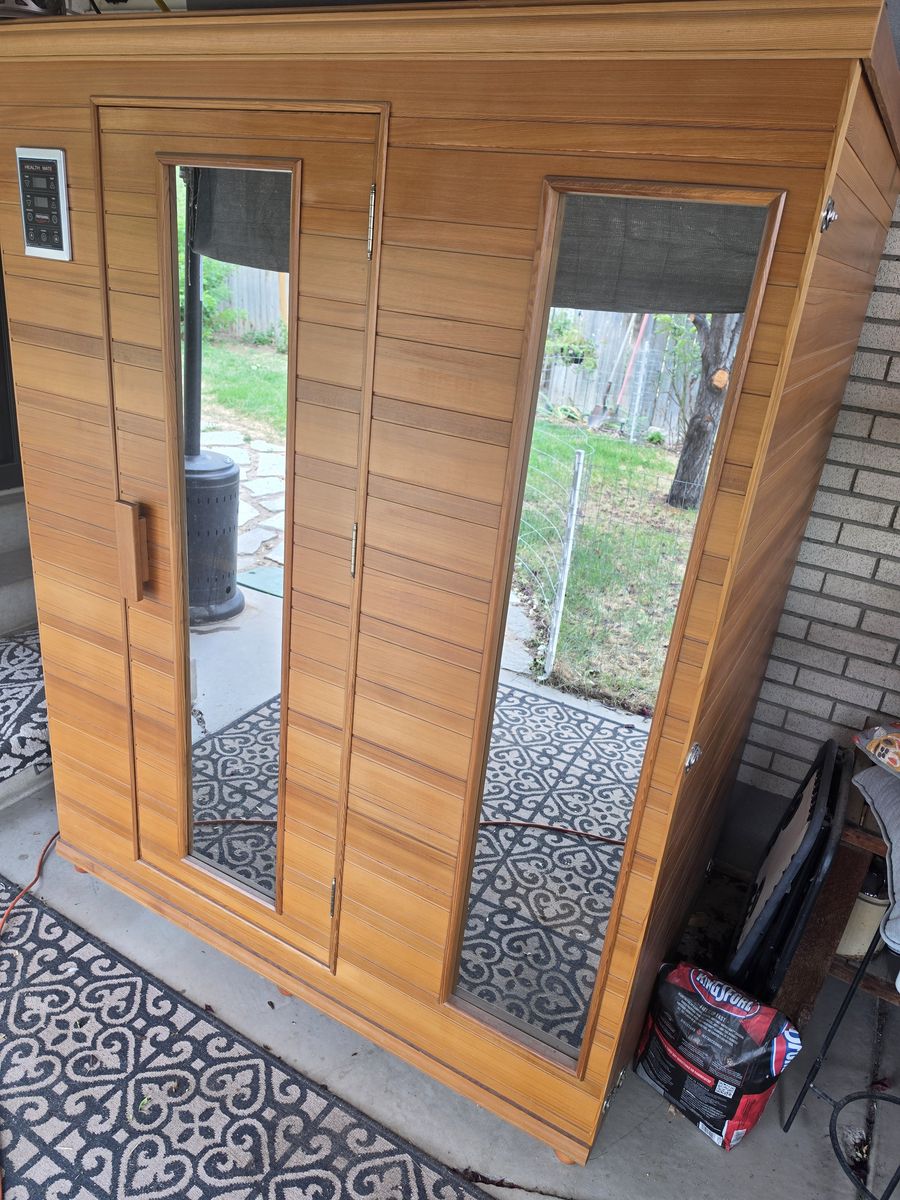 portable Electric Sauna with light therapy and radeo