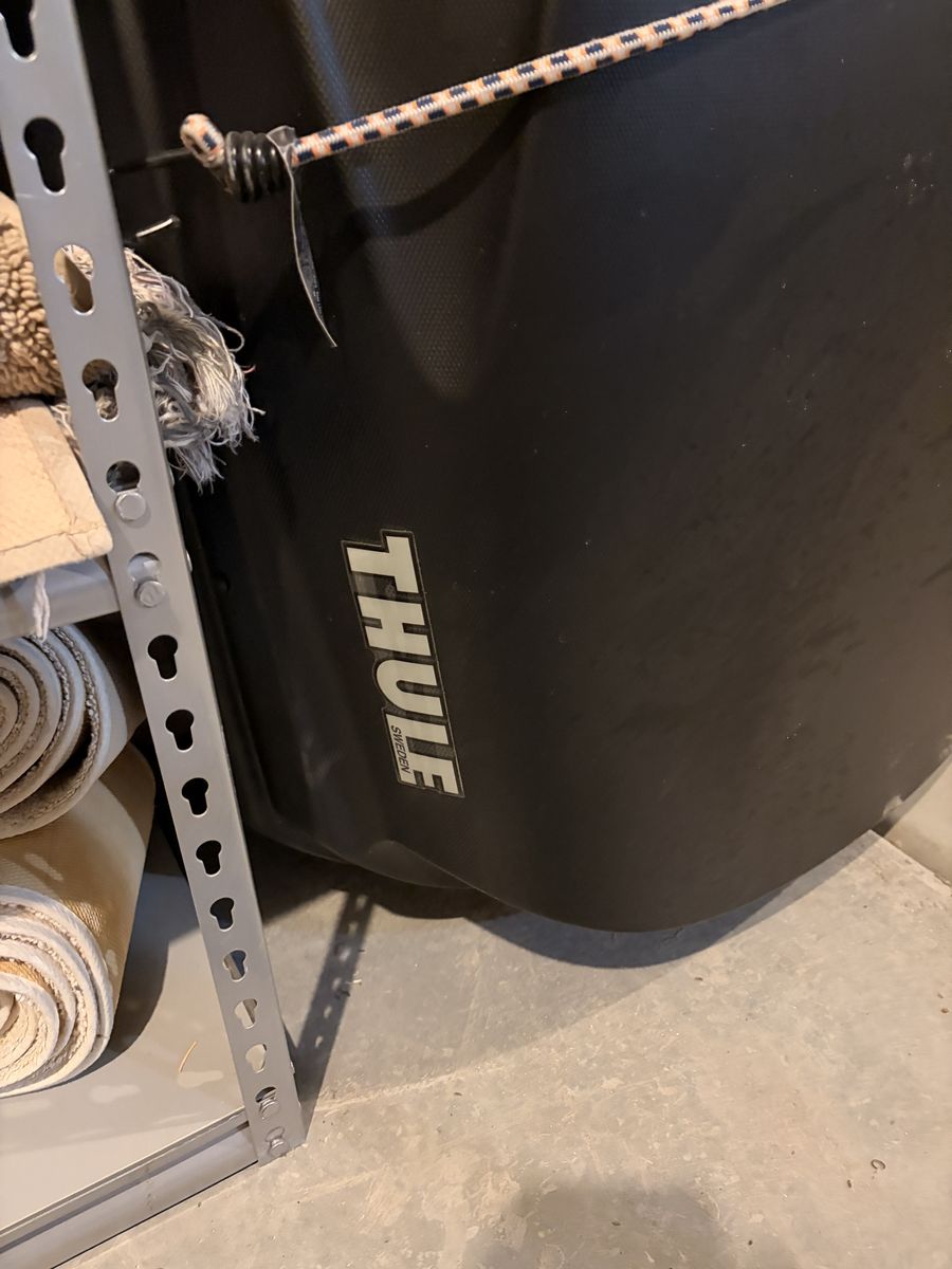 2022 Thule Subaru Outback Car-top Carrier