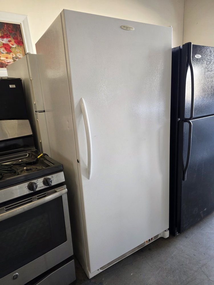 Frigidaire freezer, frost free.