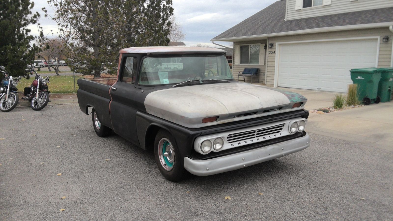 1960 Chevy C10 fleetside short bed