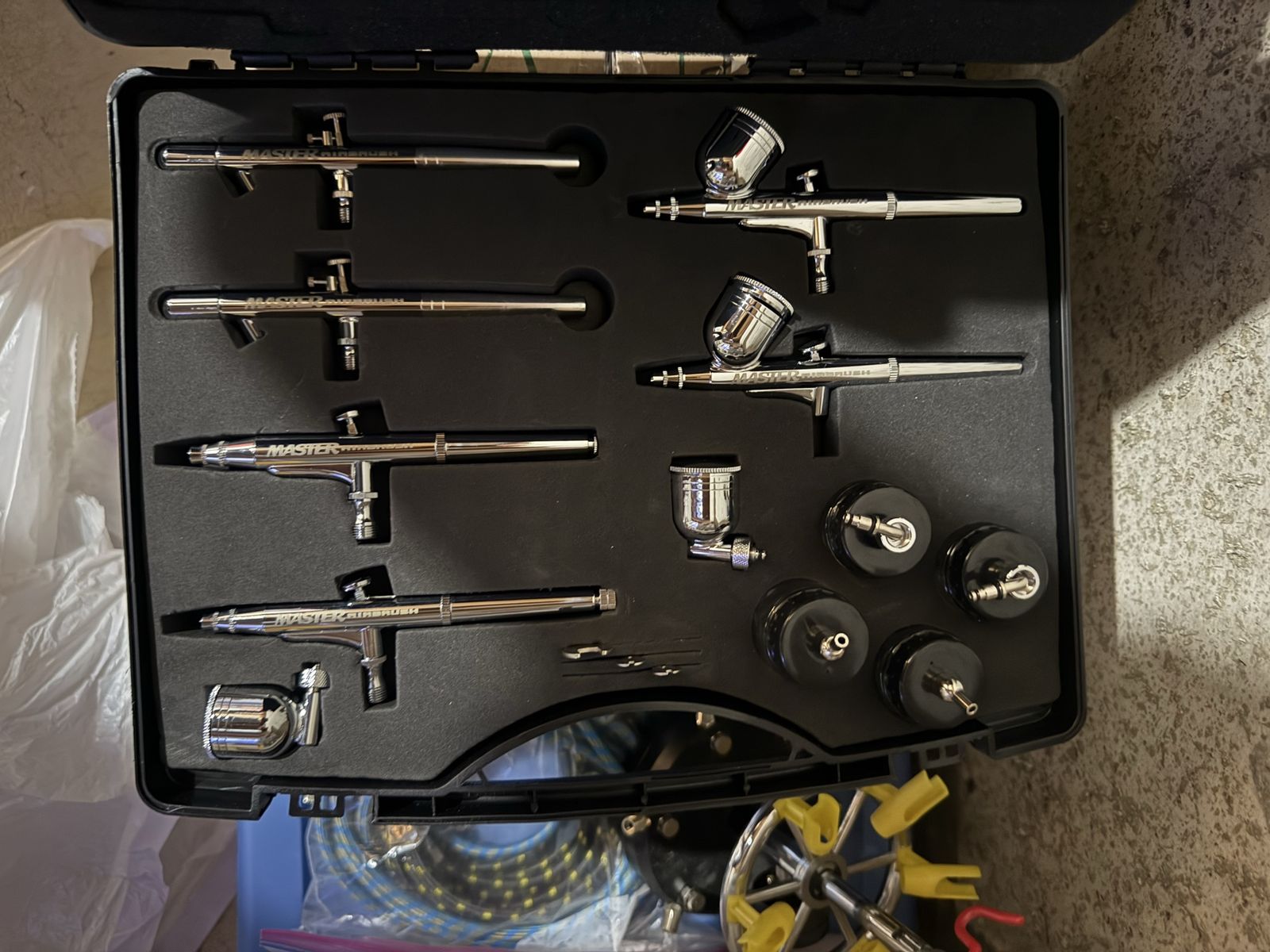 Master Airbrush Model G64 Professional Studio Airbrush Set with 6 Airbrushes & Accessories