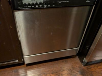 Whirlpool Built-In Dishwasher Stainless Steel