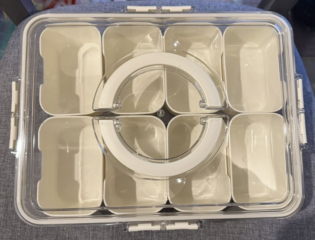 Portable Snackle Box