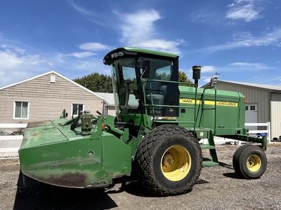 John Deere 4995 Swather