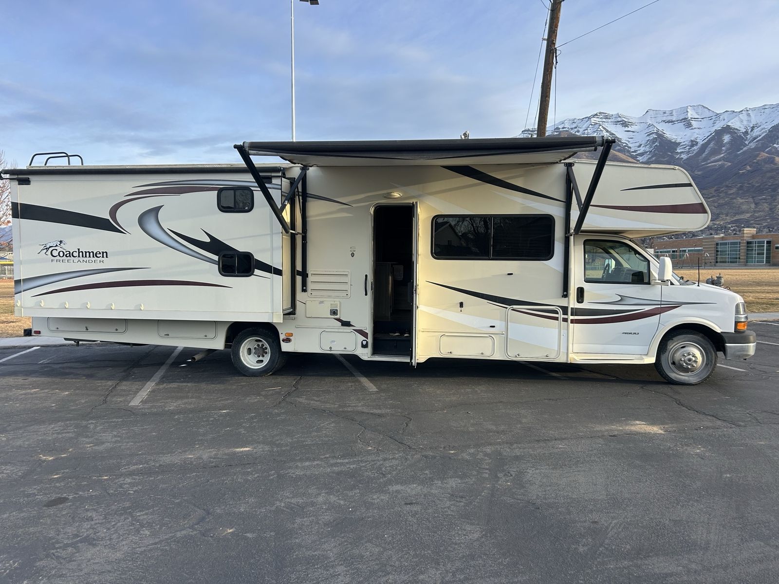 Family bunkhouse motorhome