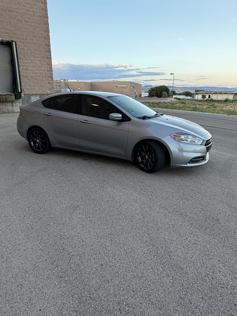 Main image 3