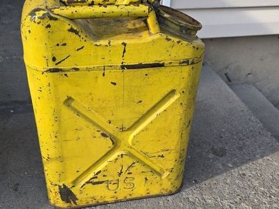 Antique jerry can