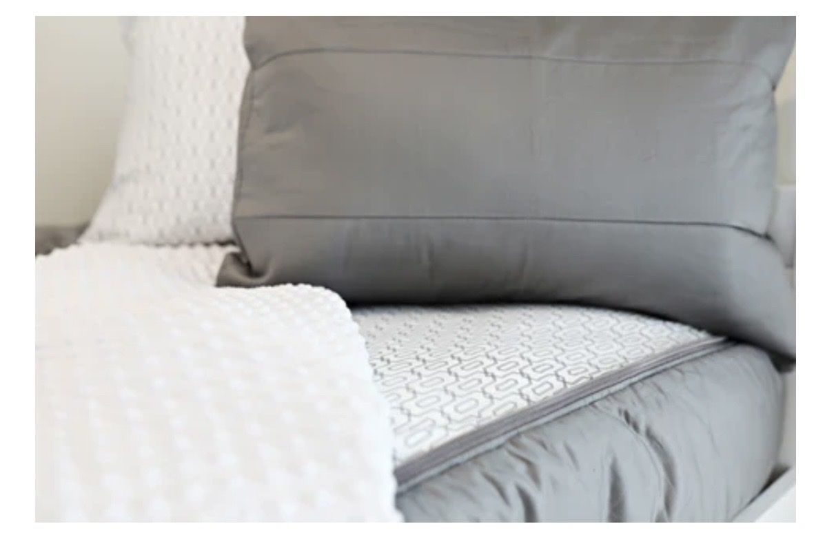 Beddy’s Twin Zipper Bedding