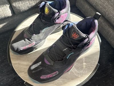 Donovan Mitchell x Adidas D.O.N. Issue #3 "Stars of Utah" Game-Worn & Signed Men's Basketball Shoes US 15