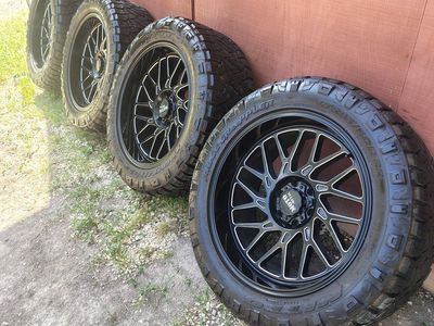 wheels and tires 295/50R22 6 lug