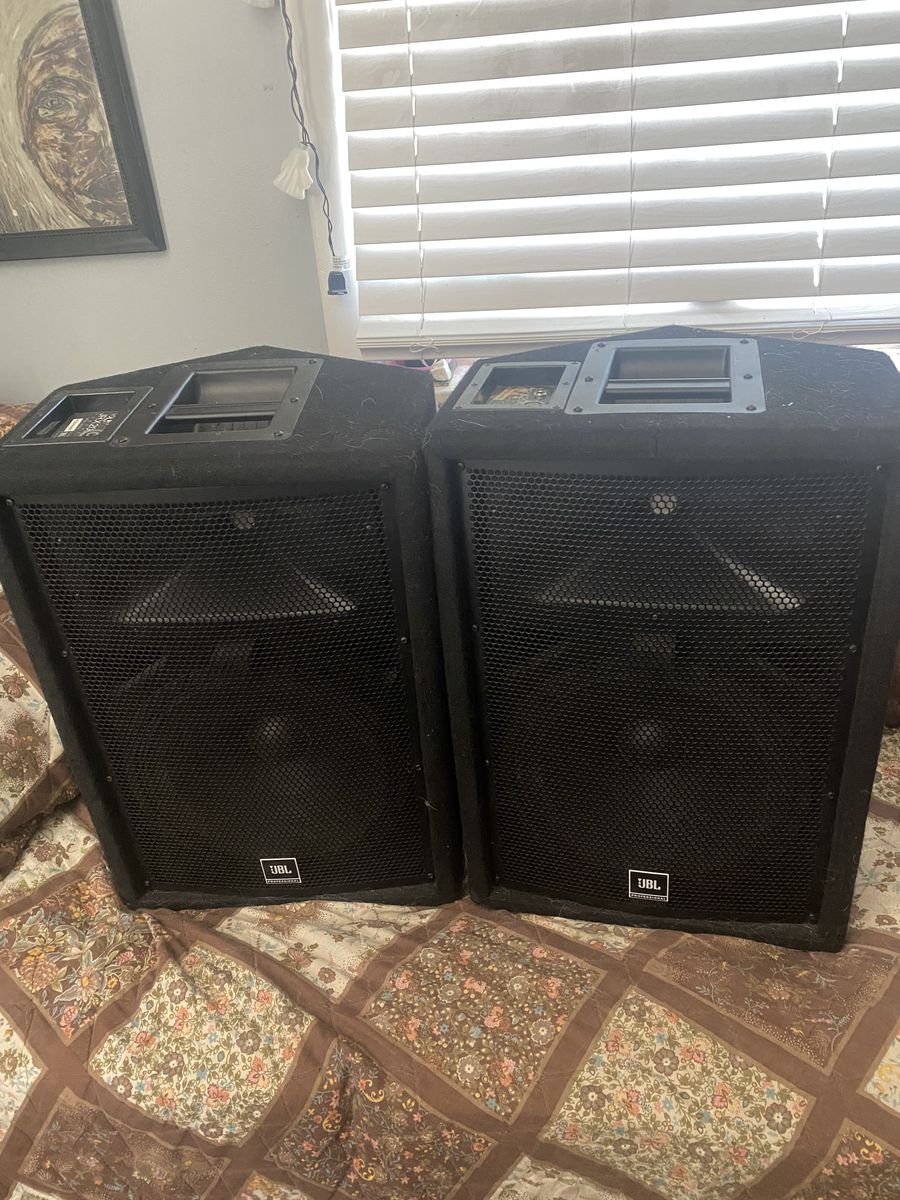 JBL JRX 200 Speakers