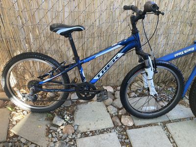 Trek mt60 20inch kids mountain bike