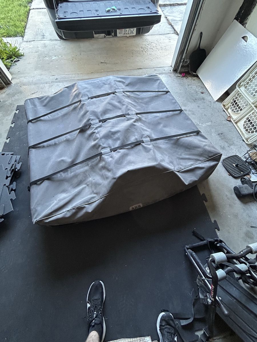 Rooftop tent
