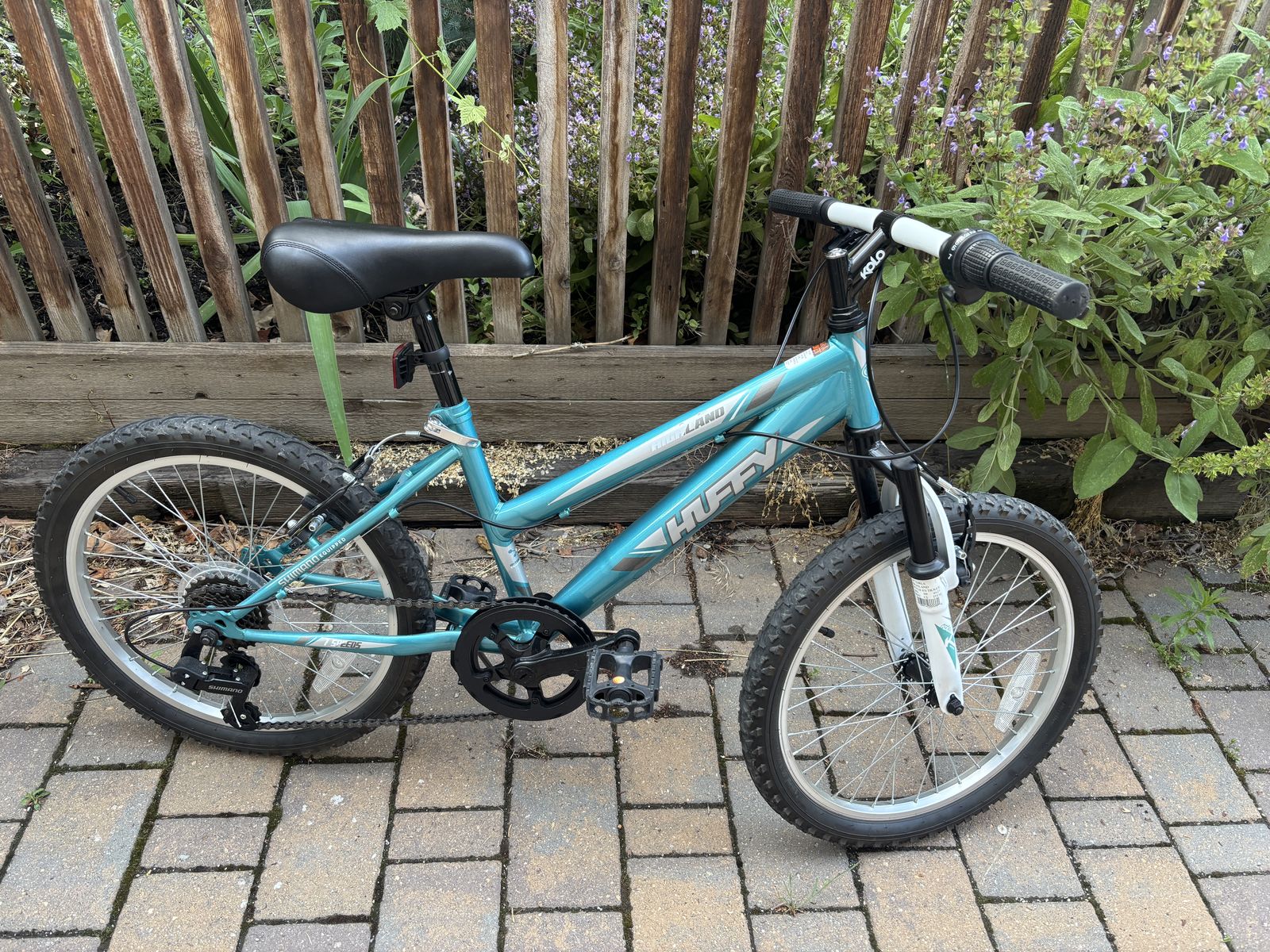 Huffy Girl's 20" Highland Seven Speed Bike - Lightly Used