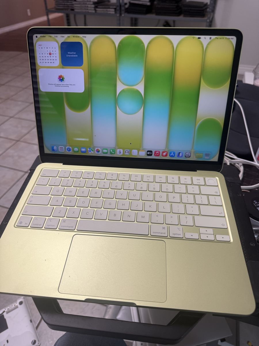 Brand new macbook neo 8gb 512gb Tahoe with warranty