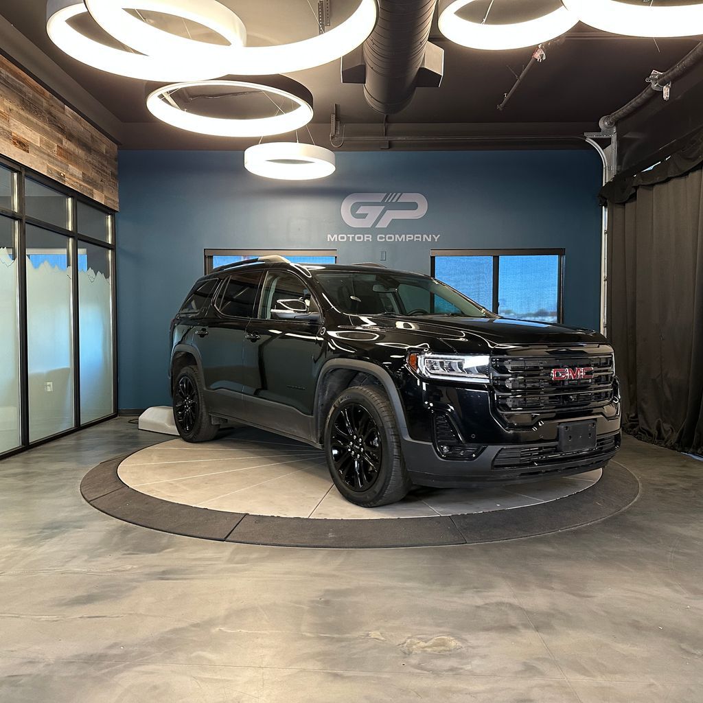 2023 GMC Acadia SLT