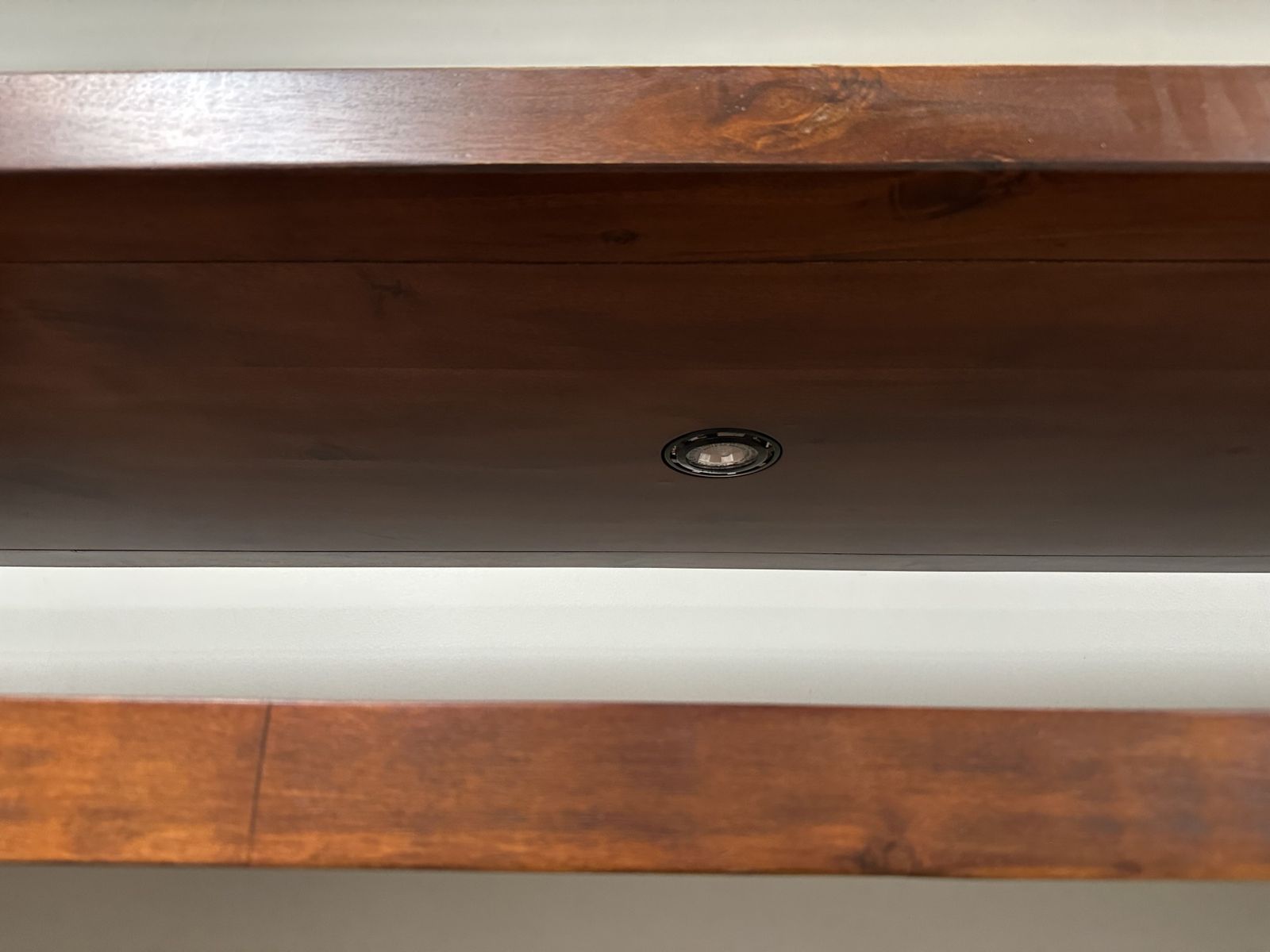 Main image 3