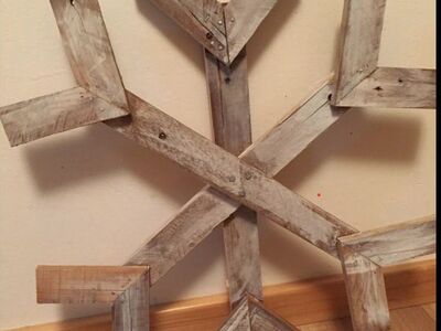 Barn Wood Snowflakes