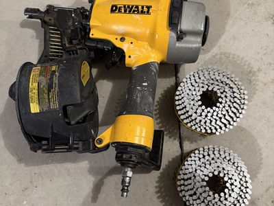 DeWalt 15degree Coil Siding And FencIng Nailer