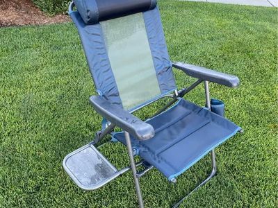 Moosejaw Deluxe Reclining Camp Chair