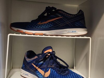 Nike running shoes Womens 7.5