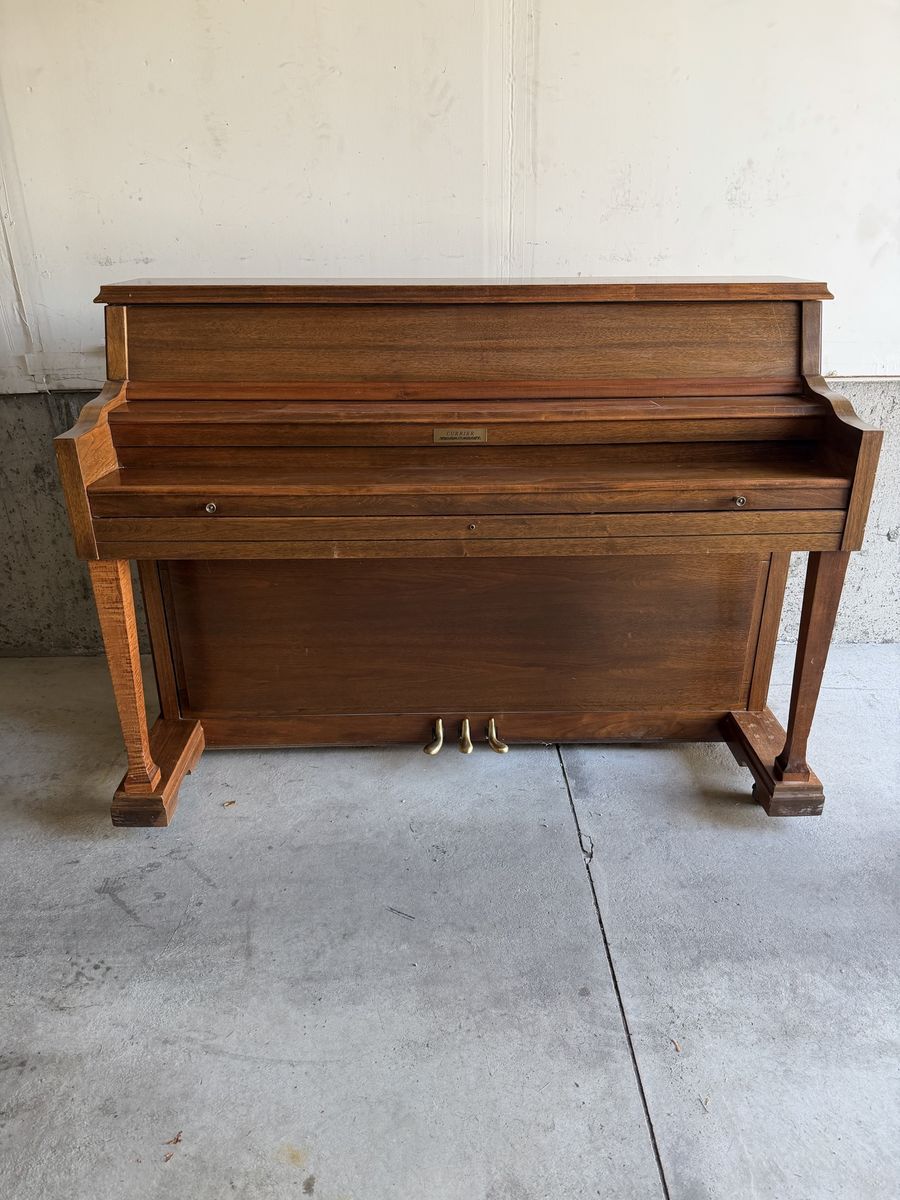 Console Upright Piano, Vintage Cordial Brand - Wood Finish