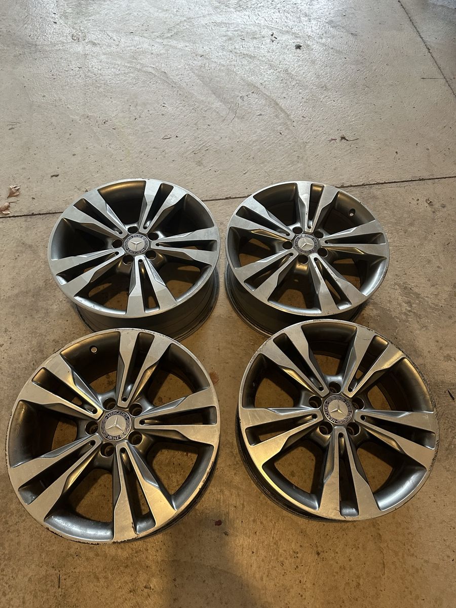 18" Mercedes Wheels (staggered)