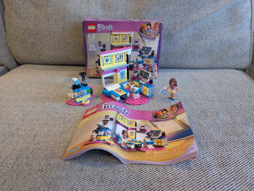 LEGO Friends Olivia's Deluxe Bedroom 41329 *COMPLETE*