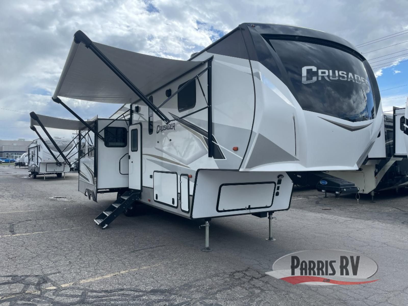 Used 2022 Prime Time RV Crusader 335RLP