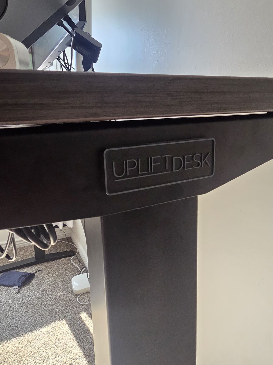 UPLIFT V2 Standing Desk (72" x 30") - Ash Gray Laminate