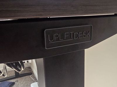 UPLIFT V2 Standing Desk (72" x 30") - Ash Gray Laminate