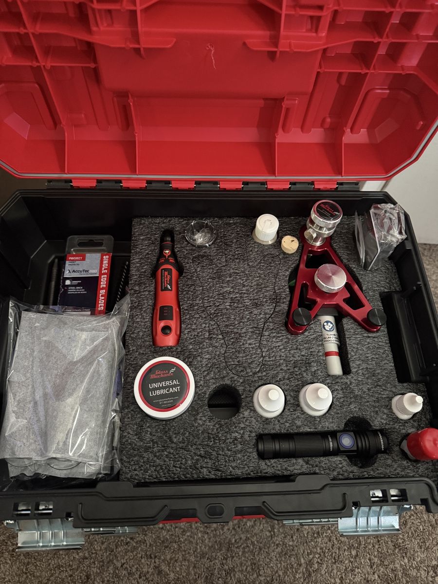 Glass Mechanix Daytona windshield repair system