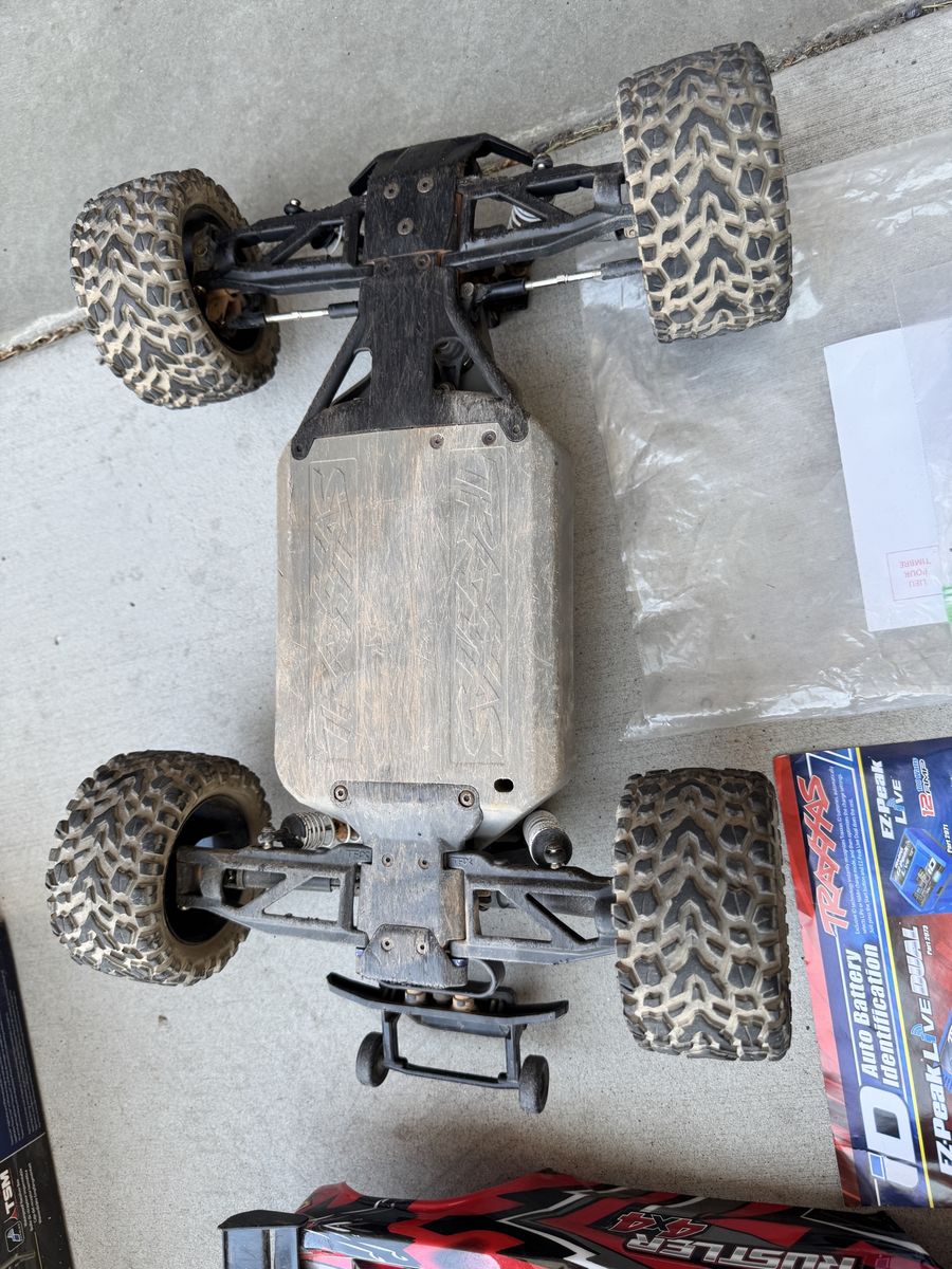 Main image 7