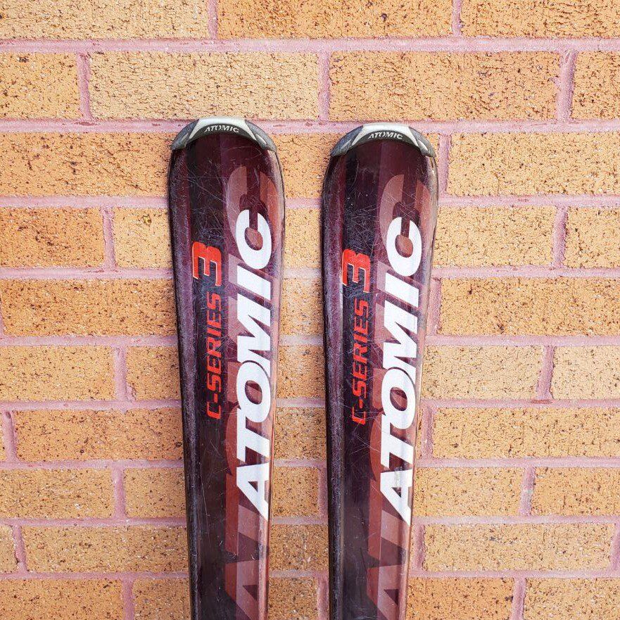 Atomic 148 cm Snow Skis Adjustable Marker Bindings