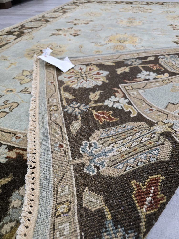 Main image 7