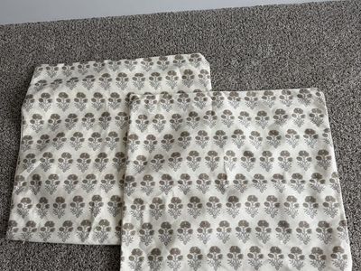 Set of 2 Floral Pattern Pillow Covers Neutral Beige Accent Pillow Covers