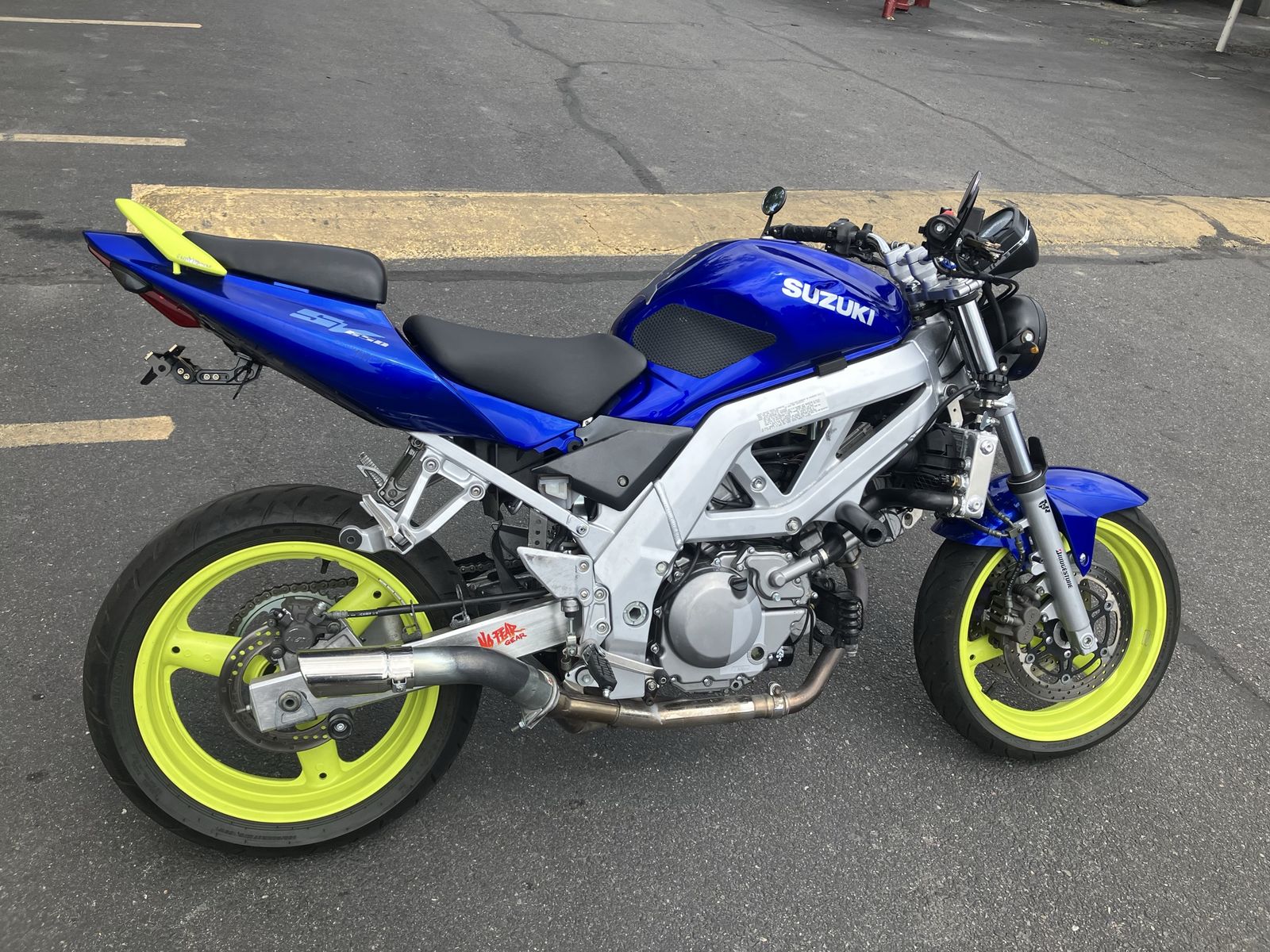Suzuki SV650