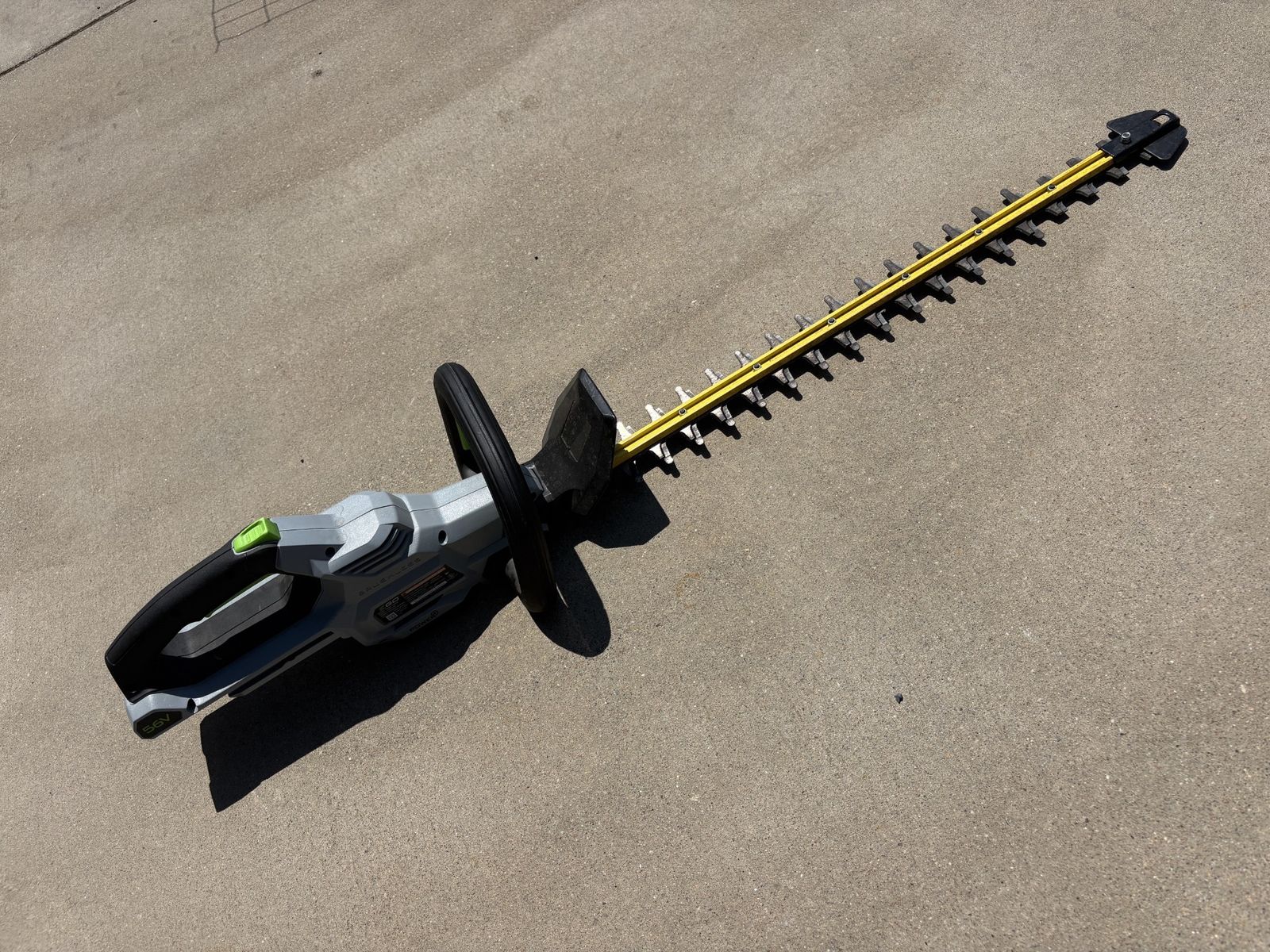 EGO 24in. Hedge Trimmer   56 V   (No Battery or Charger)