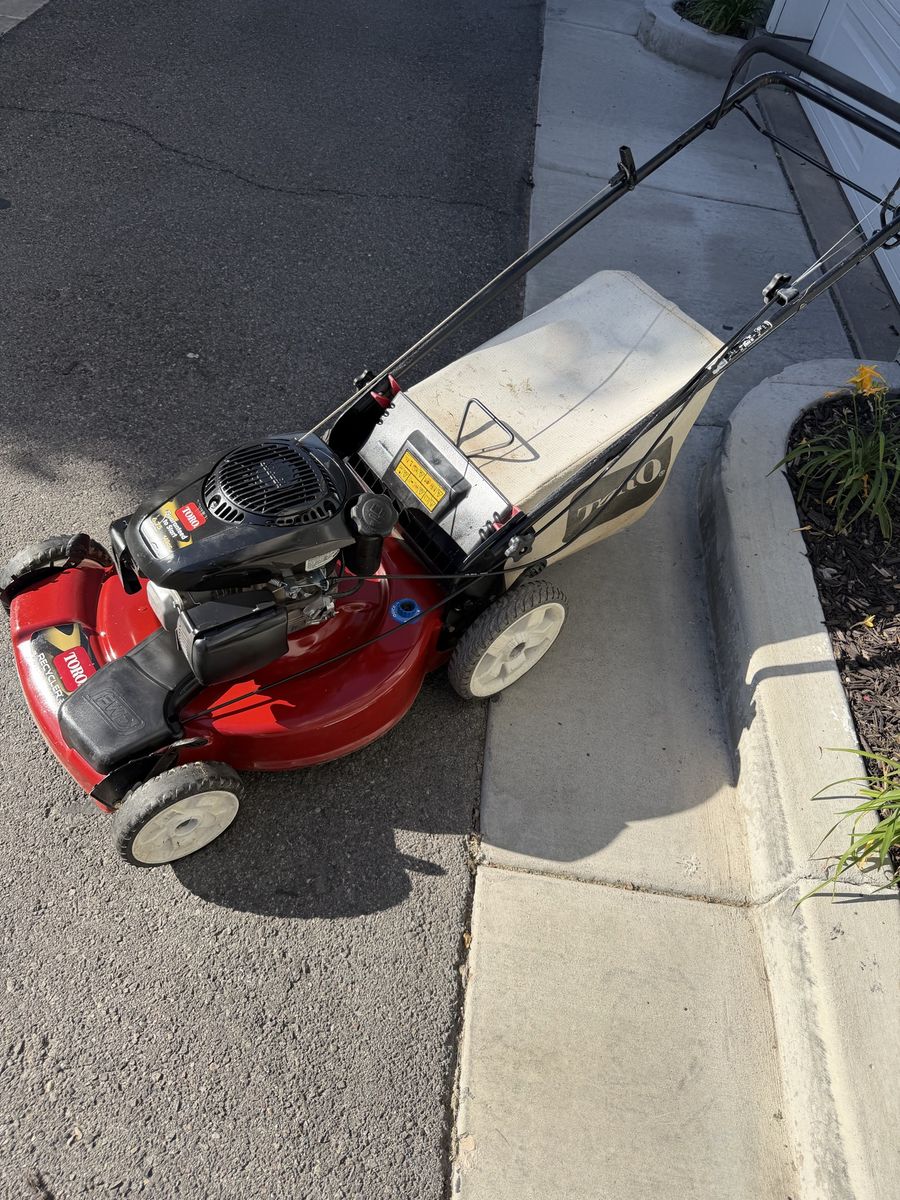 Toro Recycler Self Propelled Lawn Mower